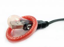 1.usb_virus_infektion_sicher_security_malware_schutz_Fotolia_3294440_dinostock.jpg.218x0