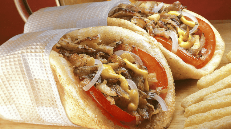 Σουβλάκια, Πίτσα, και κάθε Φαγητό με Παραγγελία μέσω Ίντερνετ