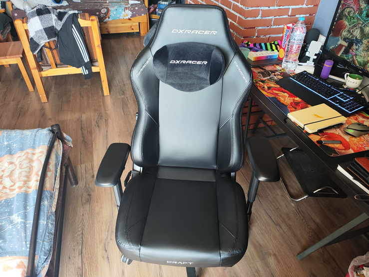 DXRacer CRAFT gaming chair